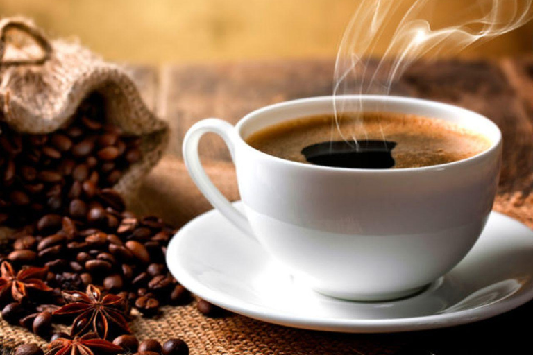 Panama City: Casco Viejo Morning Walk & Tastings
