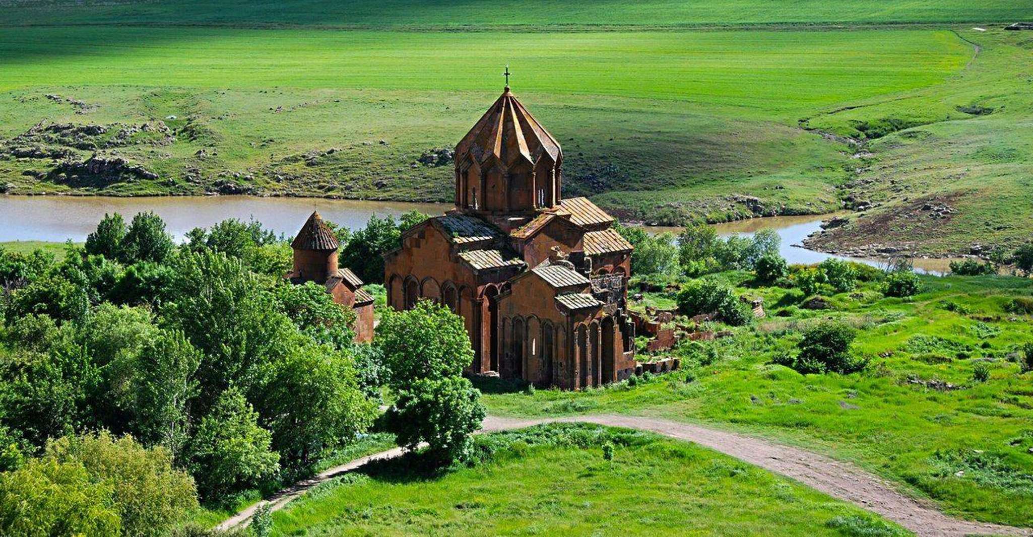 Private, Dzitoghtsyan museum,Black fortress,Marmashen church - Housity