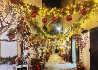 Brindisi: Weihnachtslichter in Locorotondo und Alberobello