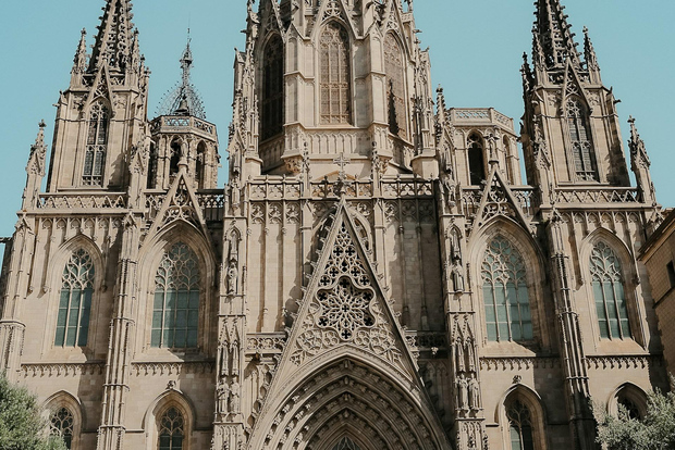 Barcelona: Cathedral of Barcelona Guided Tour