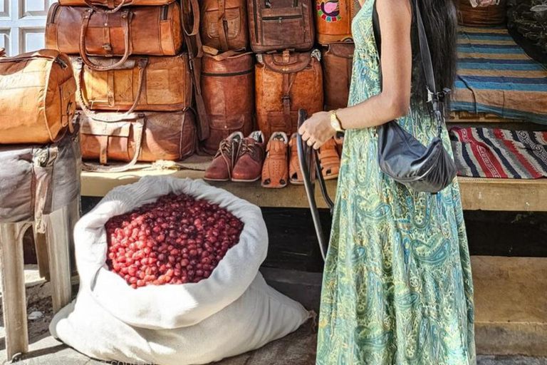 Delhi: Luxury Wedding Shopping Tour with Private Car