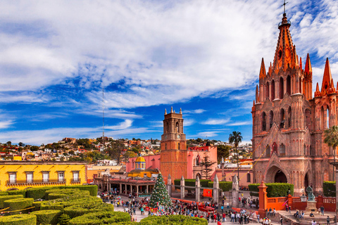 Au départ de CDMX : Visite d'une journée de la ville coloniale de San Miguel de AllendeExcursion d'une journée à San Miguel de Allende depuis CDMX. Visite privée
