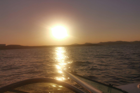 Tour en barco por Ibiza : navega por aguas cristalinas