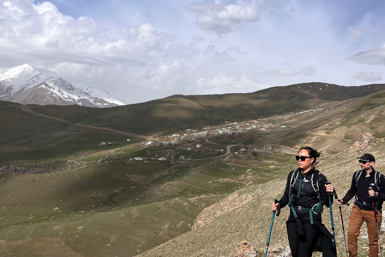 3 day trekking between mountain villages Khinaliq - Qriz Baku: 3 day trekking aroud mountain villages Guba - Khinalig