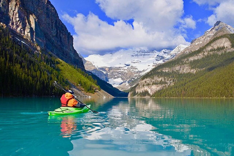 Banff: Lake Louise and Moraine Lake Tour with Pickup & Drop