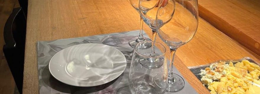 Visite de la cave de Cerros de San Juan, déjeuner et transfert