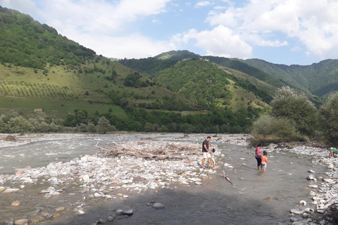 Excursão guiada particular de 1 dia para as montanhas Gudauri e Kazbegi