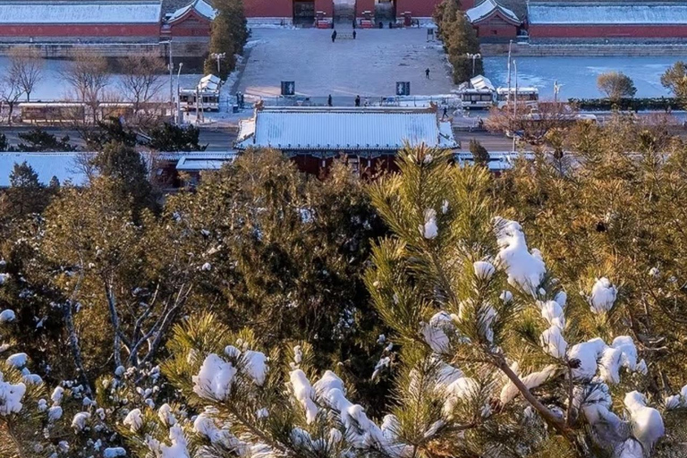 Beijing Jingshan Park Ticket: Full Forbidden City View Beijing: Panda Pavilion Admission Ticket