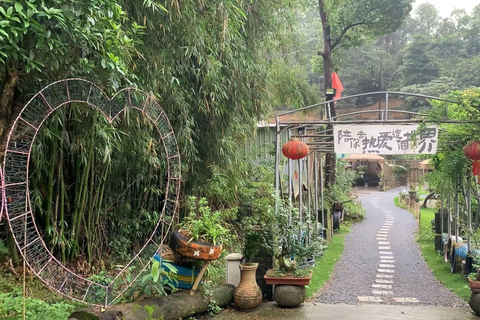 Guangzhou: Gulong Gorge Private Tour with Lunch & Skywalk