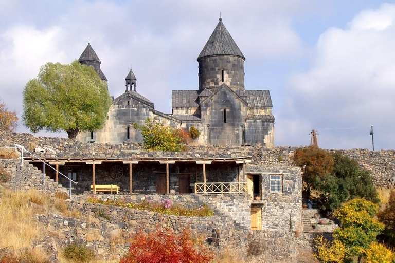 Group Tour: Hovhannavank, Voskevaz Winery & Tegher monastery