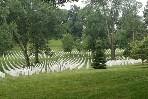 Arlington Cemetery: Private Tour for up to 10 Guests