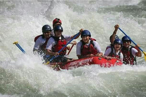 Jinja: Nile River Whitewater Rafting with Lunch
