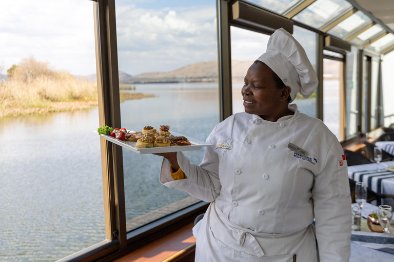 Hartbeespoort Dam: The Luxury Alba Boat Cruise with Food Hartebeespoort Dam: The Alba Lunch Boat Cruise with Food