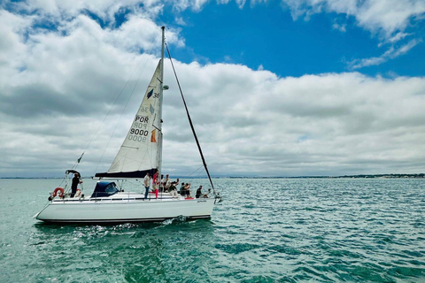 Lisboa: Day and Sunset Tour on the Tagus River