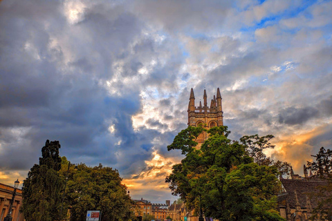 Oxford College Gardens - obejmuje przestrzenie zamknięte dla publiczności.