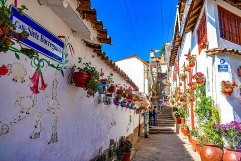 Cusco: Walking Tour Through Streets, History & Local Culture