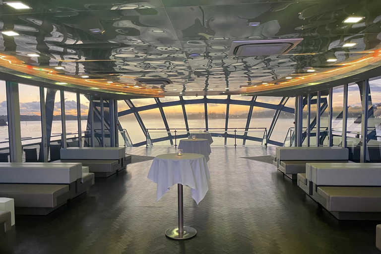 Sydney Harbour: Glass Boat Signature Dinner Cruise