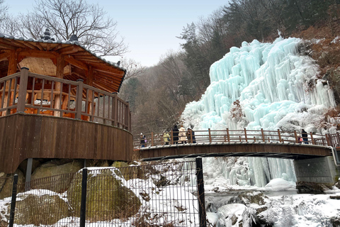 Seoul: Elysian Ski + Eobi Ice Valley + NamiAbfahrt von der Hongik Univ. Station, Ausgang 8.