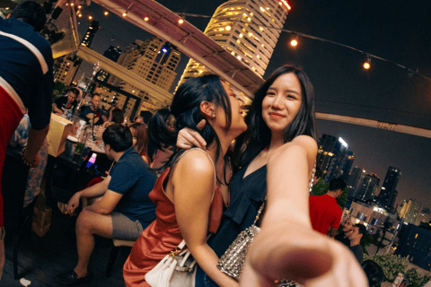 Bangkok: PubrundaTipsy Traveler till 4 barer och 1 klubb med 3 drinkar