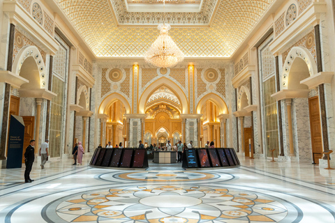 Explore Abu Dhabi: 2-Day Cultural Journey from DubaiShared Tour in Spanish