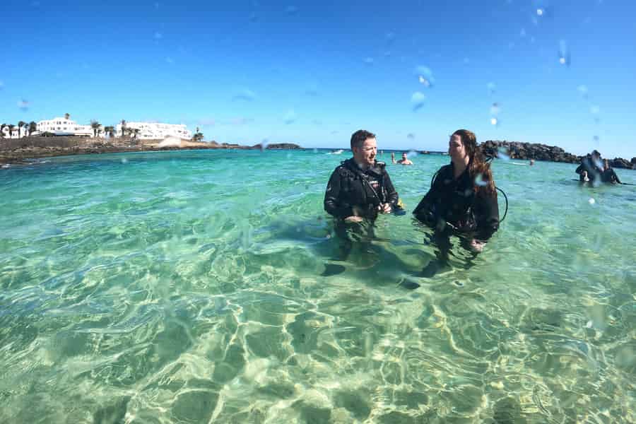 Lanzarote: Tauchen für Anfänger - 1 Tauchgang. Foto: GetYourGuide