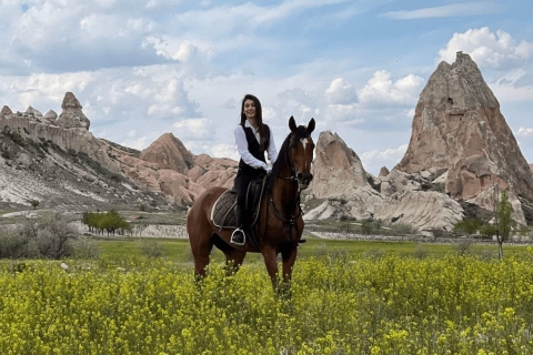 Randonnée à cheval en Cappadoce - Ferme équestre de CappadoceRandonnée à cheval en Cappadoce