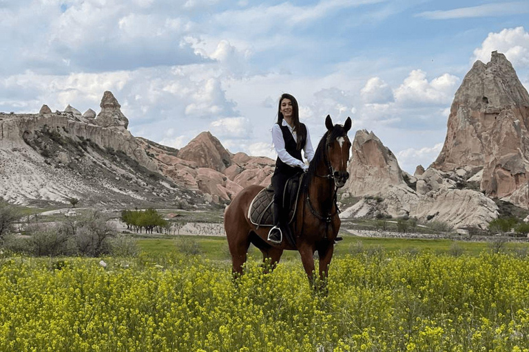 Randonnée à cheval en Cappadoce - Ferme équestre de CappadoceRandonnée à cheval en Cappadoce