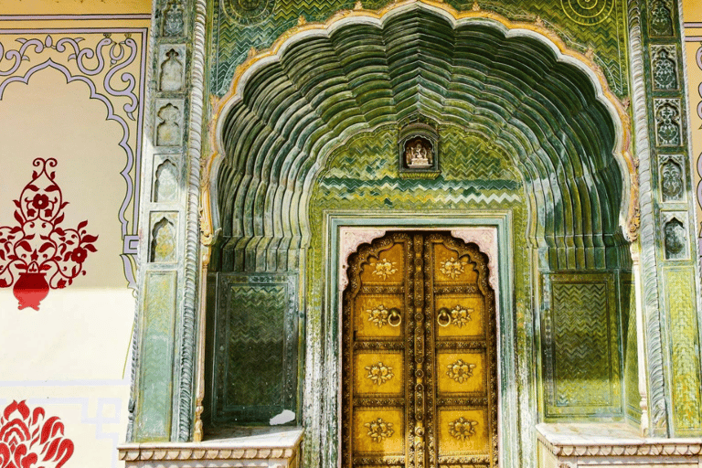 Jaipur Private City Tour with Guide, Car & Skip-the-Line