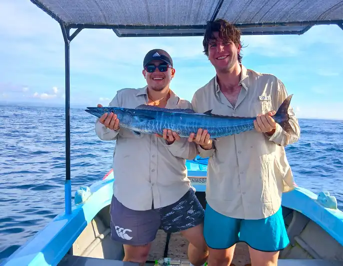 Mirissa: Private Deep Sea Fishing Boat Tour with Local Guide