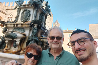 Bologna: Private Walking Tour with a Local