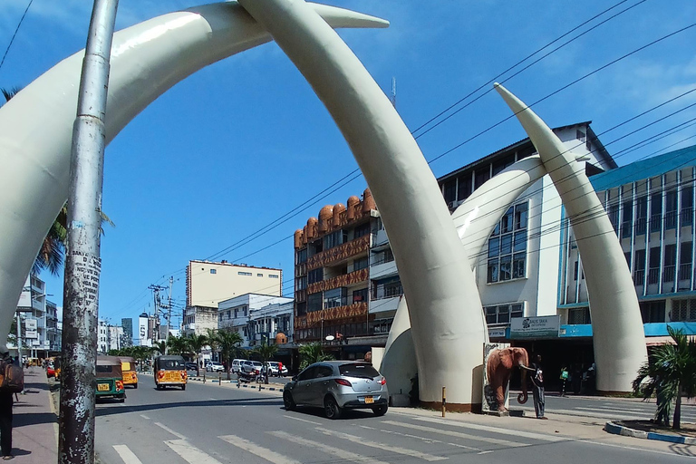Mombasa: Fort Jesus, Old Town Art, Food and Spice Tour