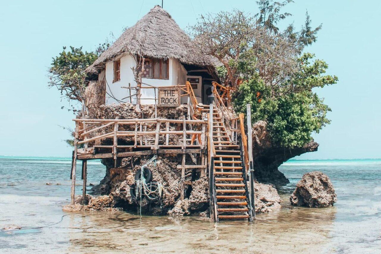 ZANZIBAR: Las Jozani, żółwie morskie i restauracja The RockWycieczka prywatna bez odbioru z hotelu i transportu powrotnego
