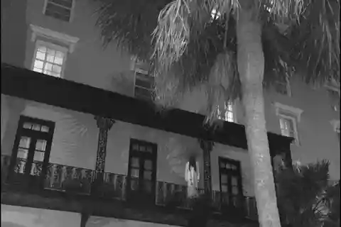 Charleston: Haunted Ghost Tour - A Spectral Adventure!