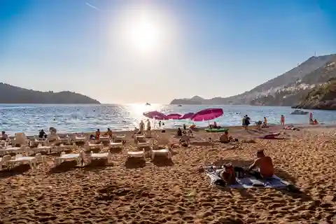 Dubrovnik: Sveti Jakov Beach Boat Transfer