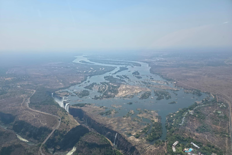 Zimbabwe: 7-Day Victoria Falls, Hwange & Matobo Tour