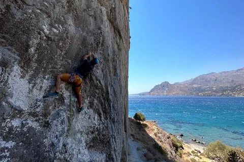 Kreta: Klettern mit einem Guide am Strand von Rethymnon Plakias