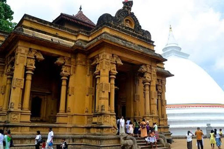 Colombo: Guided City Highlights Tour with Airport Drop-Off