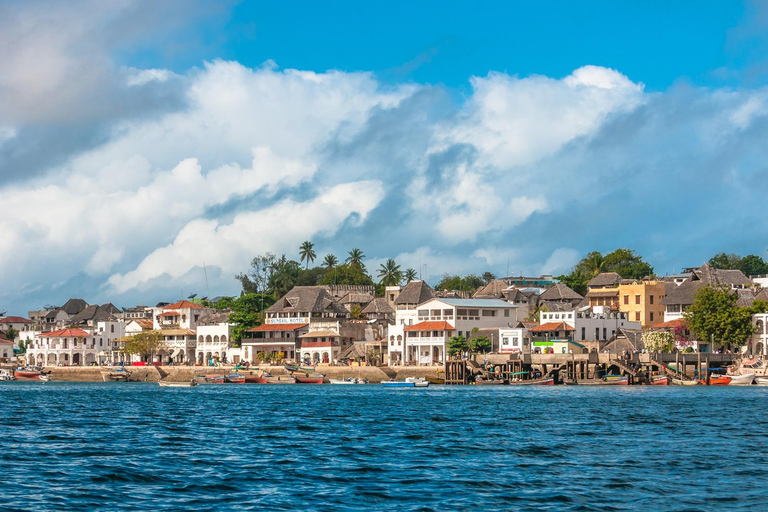 Lamu Island Escape: Dhow Cruise & Swahili Heritage Tour