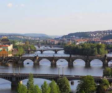 De Praga: Viagem de 1 dia a Kutna Hora com um local