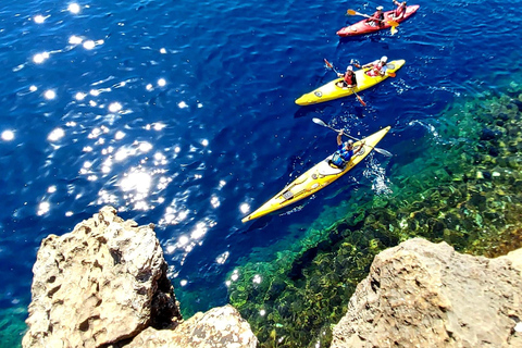 Gozo: Comino and Blue Lagoon Guided Kayaking Adventure