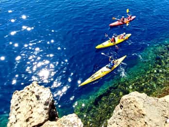 Gozo: Comino and Blue Lagoon Guided Kayaking Adventure