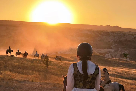 Cappadocia: Guided Horse Riding Tour in Love/Rose Valley Sunset Horse Riding Tour