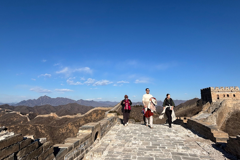 Beijing: Jinshanling Great Wall Private Tour with Lunch Bus to Jinshanling Great wall Hiking tour from Beijing