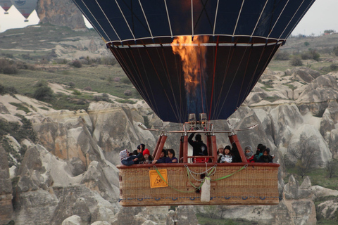 Istanbul: 2-Day Cappadocia Trip with Flights & Cave Hotel From Cappadocia: Green Tour with Small Group and Lunch