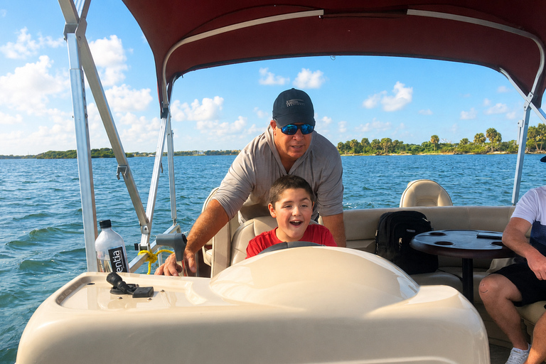 Cocoa Beach: Dolphin & Manatee Small Group Eco Boat Tour