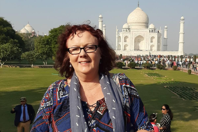 Z Delhi: jednodniowa wycieczka do Taj Mahal i Agry pociągiem ekspresowymWagon pierwszej klasy, samochód, przewodnik, bilety wstępu i posiłki