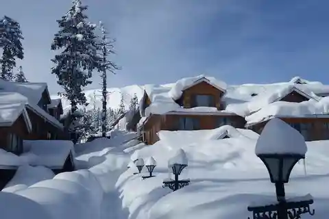 From Srinagar: Sonmarg Day Trip