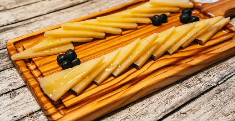 Madrid: Paella and Sangria Workshop in the City Center photo 12