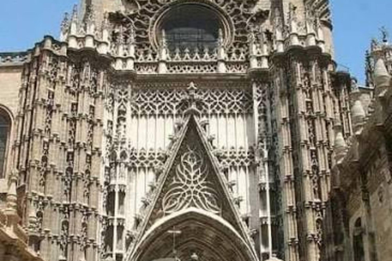 Seville: Cathedral & Giralda Entry Ticket with Audio Guide