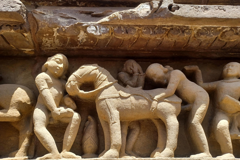 5-Day Trip to Khajuraho, Orchha, Gwalior & Jhansi from Delhi Private Transport + English Guide + 3 Star Accommodation.